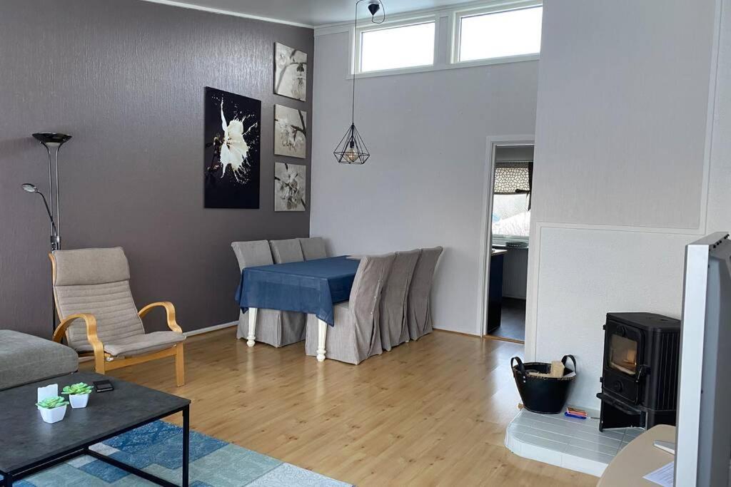 Ferienwohnung Koselig Hus Til Leie Pa Stokmarknes I Vesteralen Exterior foto